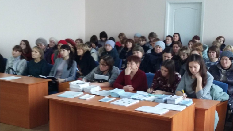 В актовом зале администрации Вурнарского района со страхователями проведен обучающий семинар по переходу на прямые выплаты