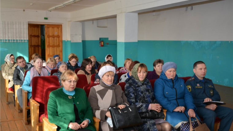 В Вурнарском районе в ходе Единого информационного дня состоялись встречи с трудовыми коллективами и жителями района