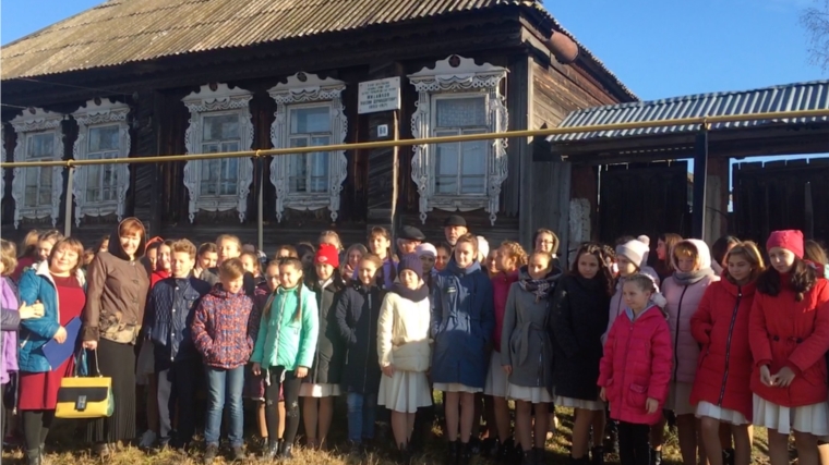 Деревню Кольцовка посетили участники XI Межрегиональной Детской Вокально - Хоровой Ассамблеи «Солнечный круг – 2018»