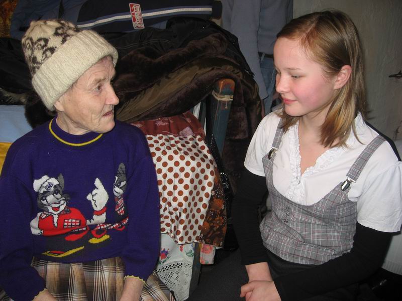 Одинокой пожилой женщине  вовремя оказали медицинскую  помощь благодаря добровольцам Абызовской школы    