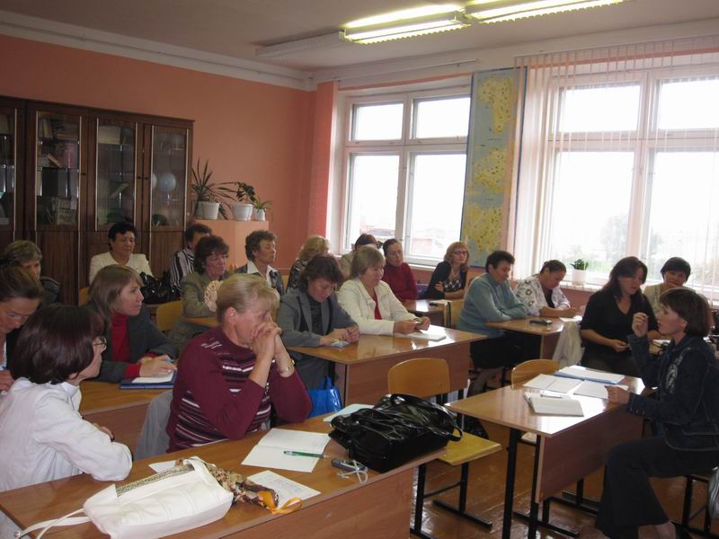15:50 На мастер-классах лучшие педагоги Вурнарского района щедро делились идеями и находками, обогащая творческий потенциал коллег  