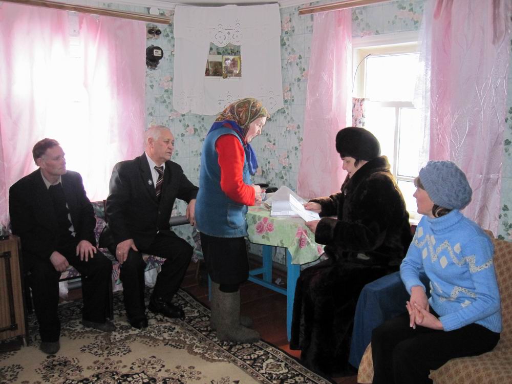 17:34 Ветеранов Великой Отечественной войны посещают  на дому 